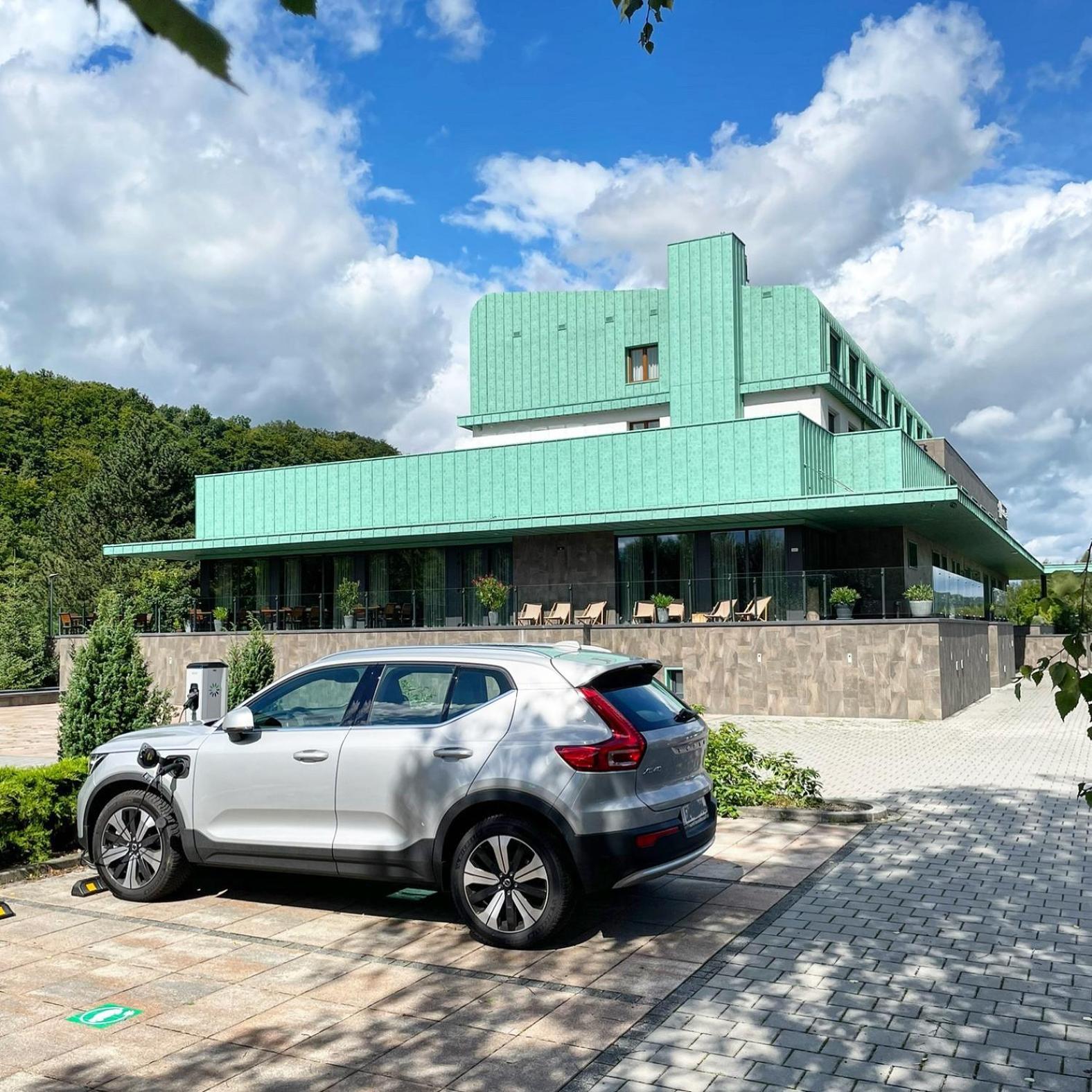 Hotel Bartos Frenstat pod Radhostem Exterior photo